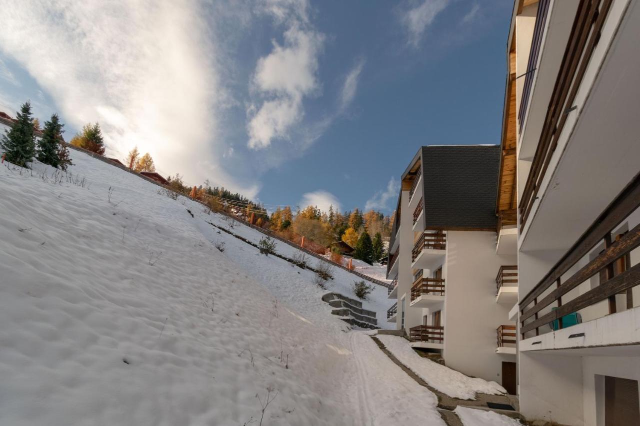 Apartment Mont-Parrain La Tzoumaz Bagian luar foto